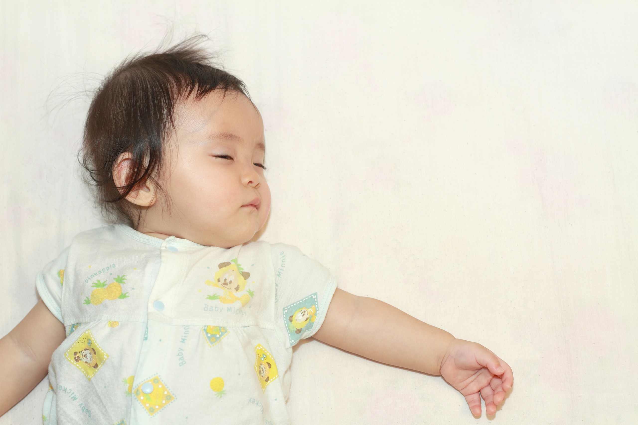 Sleep training for 3 and 4 month olds: How to, methods, and tips